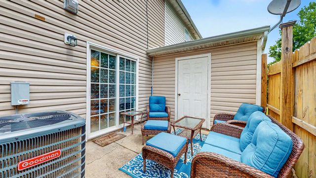 1016 Arlene Dr, La Vergne, TN 37086
