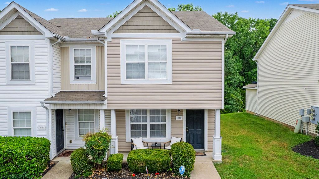 1016 Arlene Dr, La Vergne, TN 37086