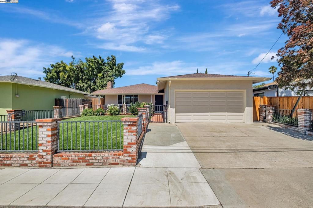 570 Erica Pl, Hayward, CA 94544