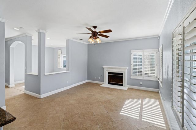 9021 Hooded crane Ct, Sacramento, CA 95829