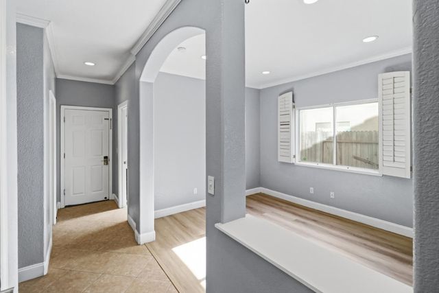 9021 Hooded crane Ct, Sacramento, CA 95829