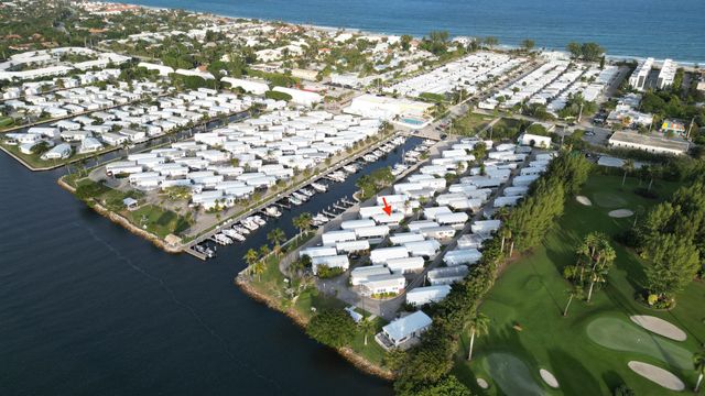 209 Eagle Drive E E, Briny Breezes, FL 33435