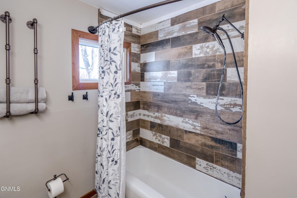 212 C Avenue W, McClusky, ND 58463 photo 28