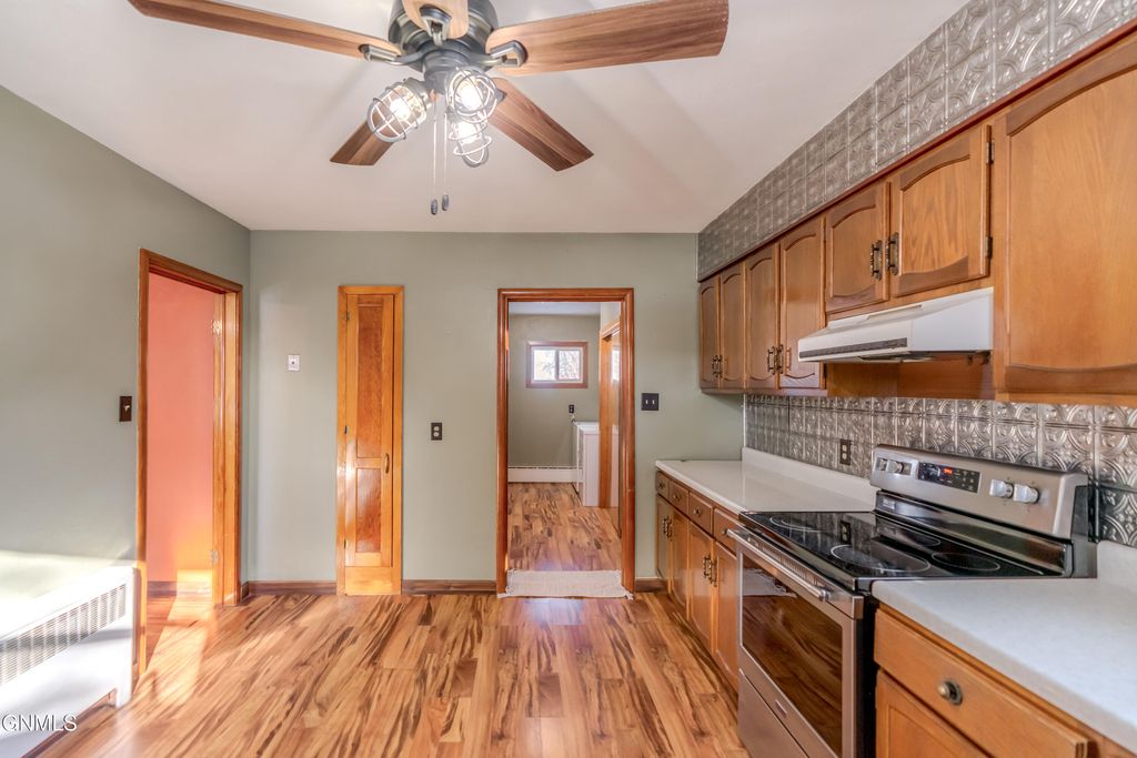 212 C Avenue W, McClusky, ND 58463 photo 9