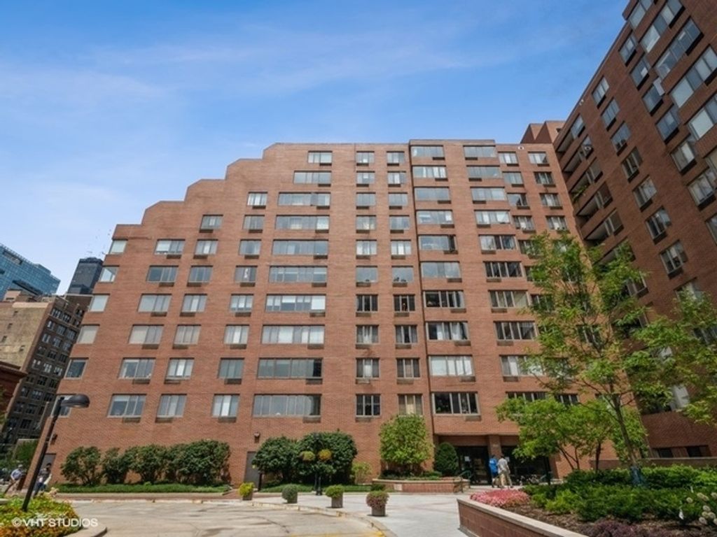 801 S Plymouth Court P-364, Chicago, IL 60605 — exterior