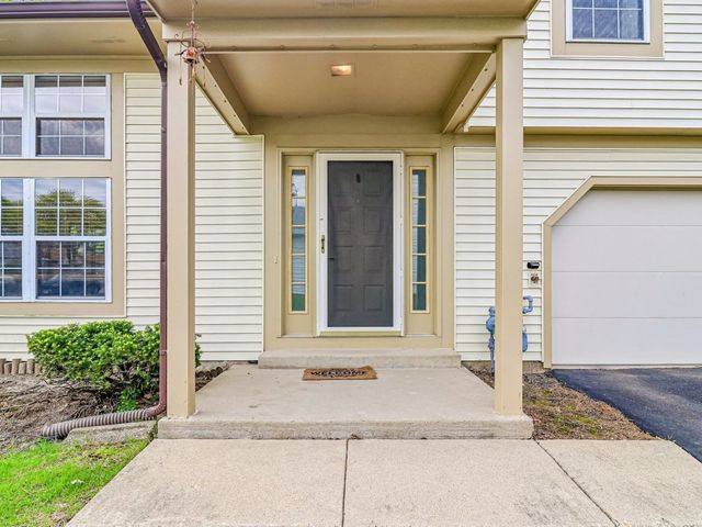 281 Whitewood Drive, Streamwood, IL 60107