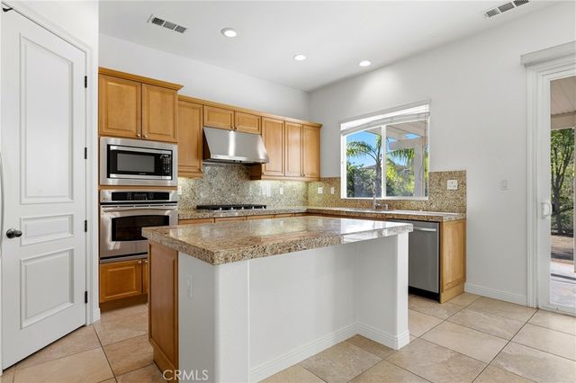 58 Via De La Valle, Lake Elsinore, CA 92532