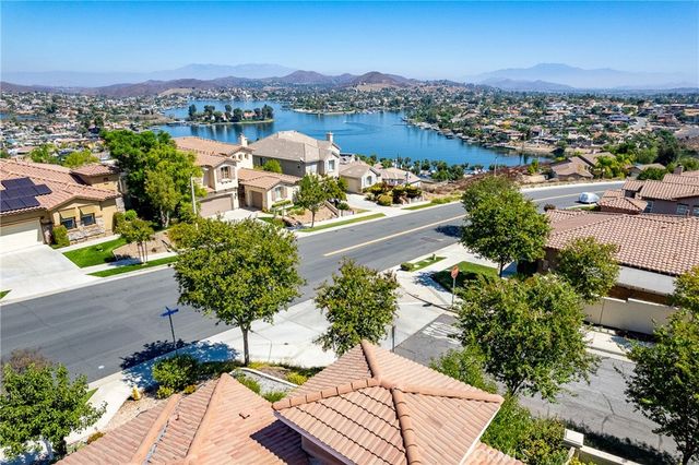 58 Via De La Valle, Lake Elsinore, CA 92532