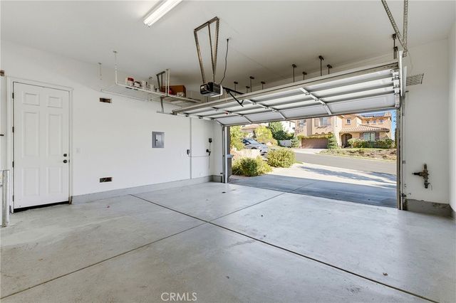 58 Via De La Valle, Lake Elsinore, CA 92532