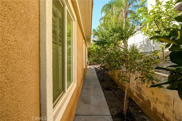 58 Via De La Valle, Lake Elsinore, CA 92532