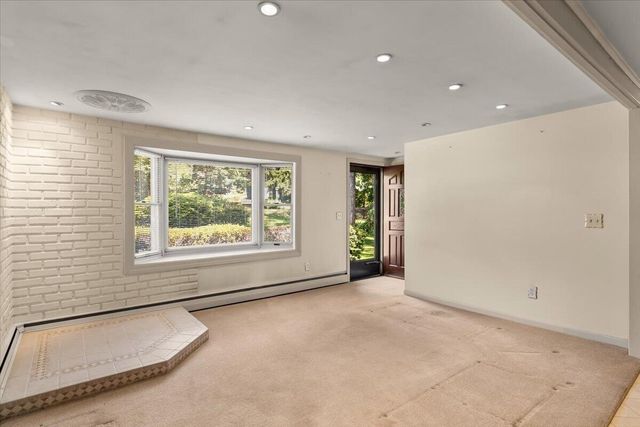 8 Clay Pond Road, Monument Beach, MA 02553