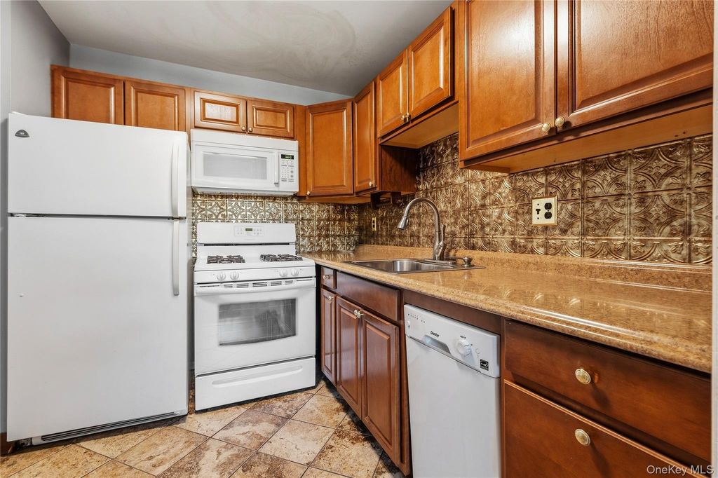 9 Dove Court Q, Croton-on-hudson, NY 10520 — photo 4