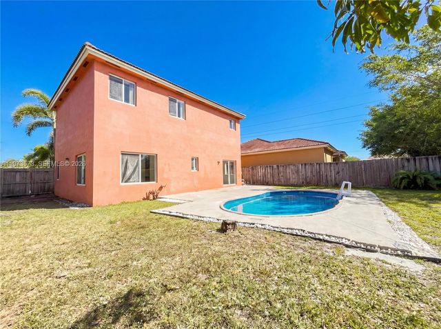 1510 SE 22nd Ln, Homestead, FL 33035