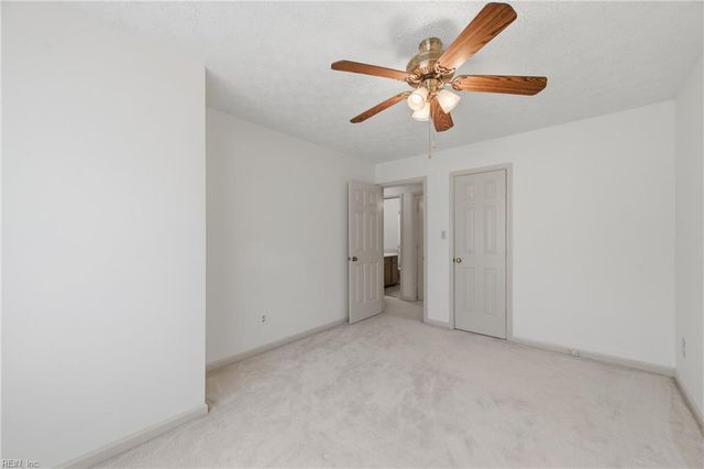 27 Bonney LN, Hampton, VA 23669