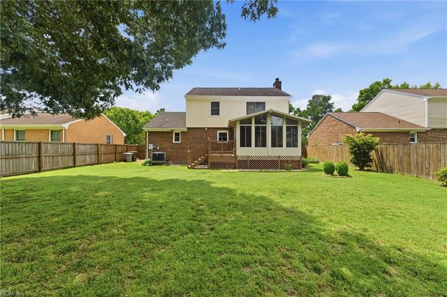 27 Bonney LN, Hampton, VA 23669