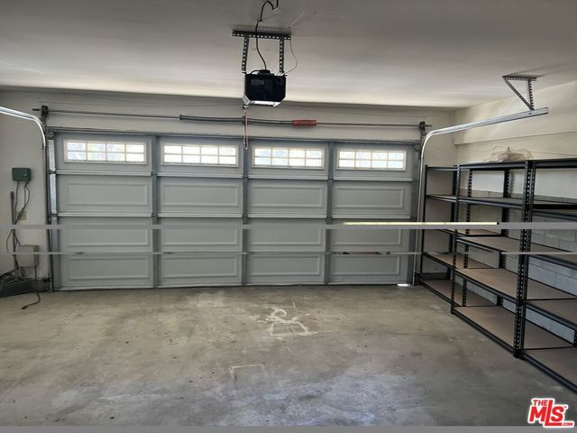 2561 Mayfield Avenue, Montrose, CA 91020