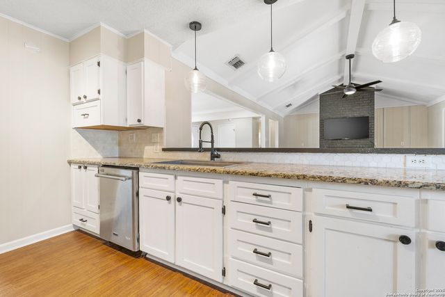 4023 Bentway, San Antonio, TX 78217