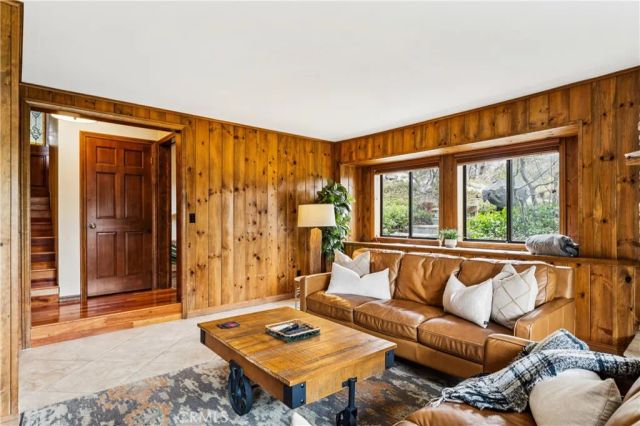 892 Nadelhorn Drive, Lake Arrowhead, CA 92352