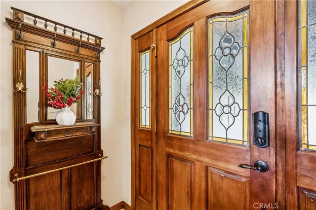 892 Nadelhorn Drive, Lake Arrowhead, CA 92352