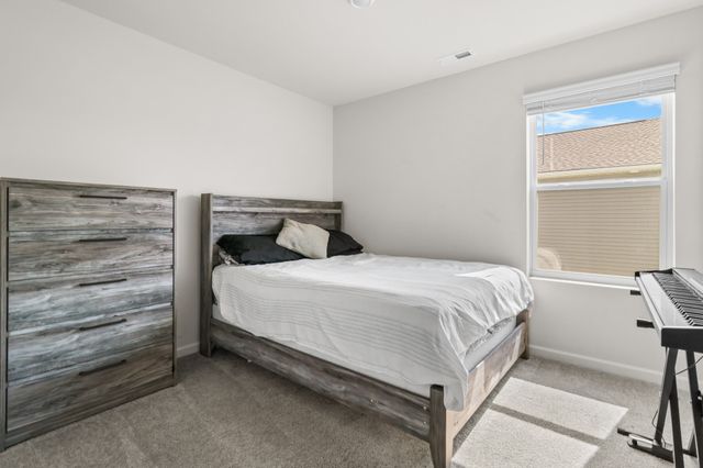 901 Moray Ln, Clarksville, TN 37043