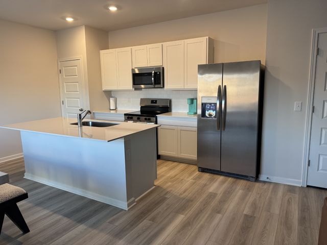 901 Moray Ln, Clarksville, TN 37043
