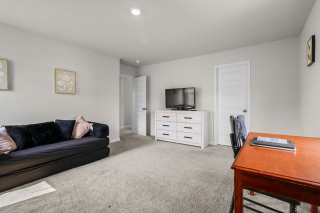 901 Moray Ln, Clarksville, TN 37043