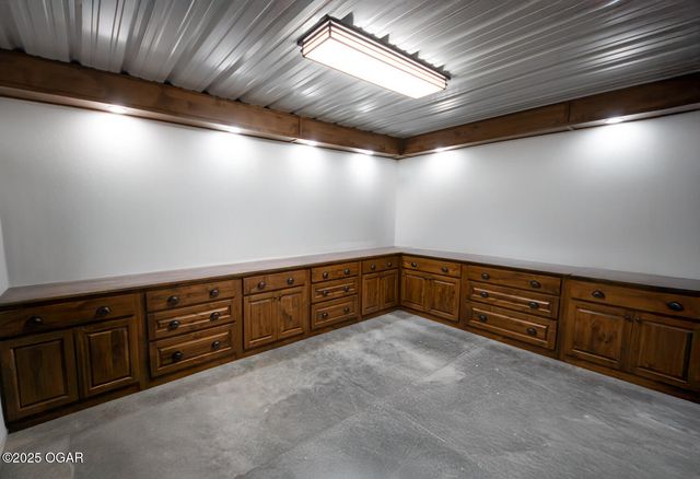 11279 B Holly Road, Neosho, MO 64850