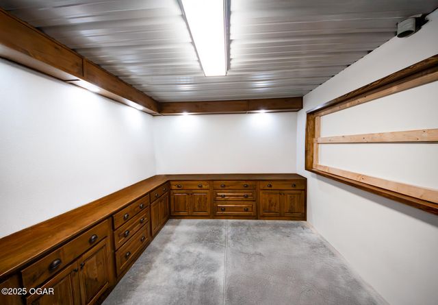 11279 B Holly Road, Neosho, MO 64850