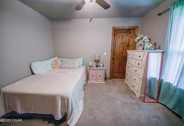 11279 B Holly Road, Neosho, MO 64850