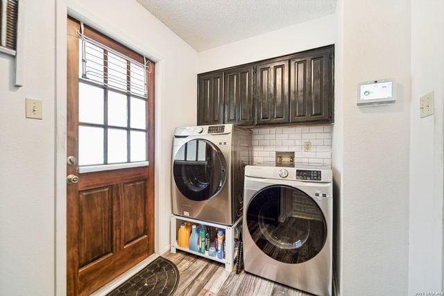 4518 Meredith Woods St, San Antonio, TX 78249