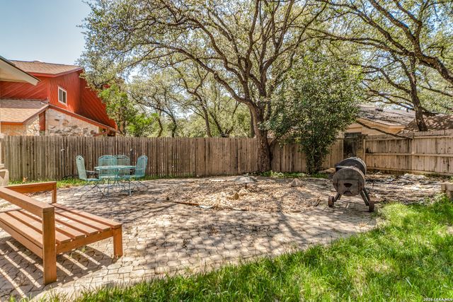 4518 Meredith Woods St, San Antonio, TX 78249