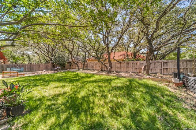 4518 Meredith Woods St, San Antonio, TX 78249
