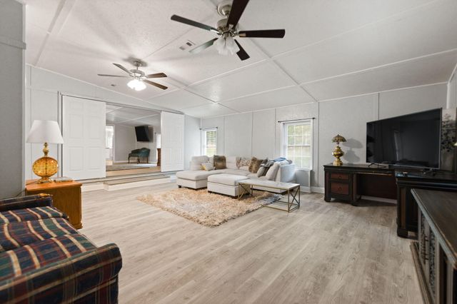 1429 Brush Creek Road, Clay City, KY 40312