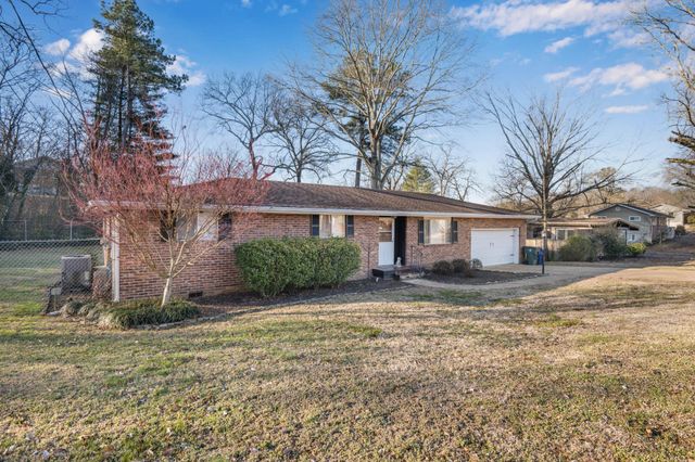 1416 Highland Way, Hixson, TN 37343