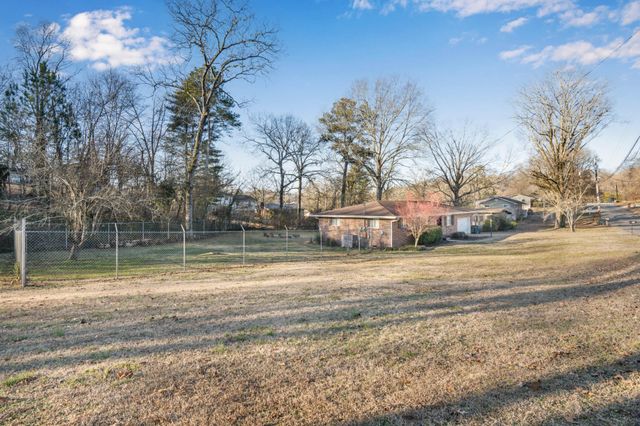 1416 Highland Way, Hixson, TN 37343