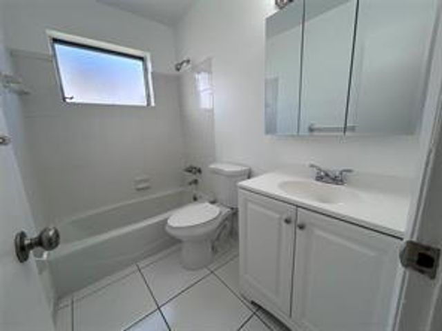 3614 Taylor Street, Hollywood, FL 33021