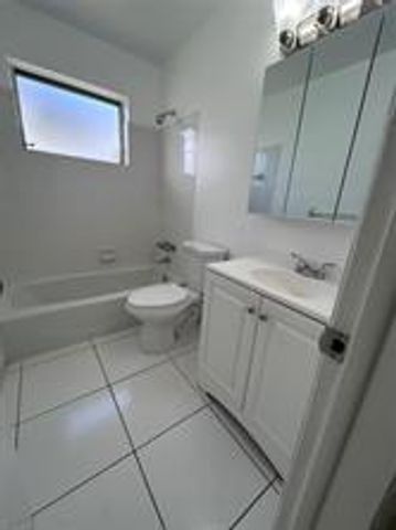 3614 Taylor Street, Hollywood, FL 33021