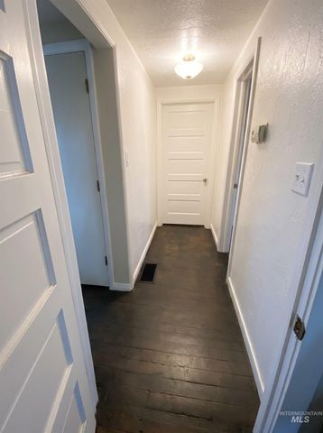 1034 Maurice St, Twin Falls, ID 83301