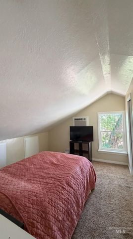 1034 Maurice St, Twin Falls, ID 83301
