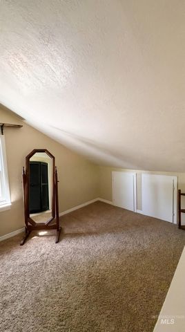1034 Maurice St, Twin Falls, ID 83301