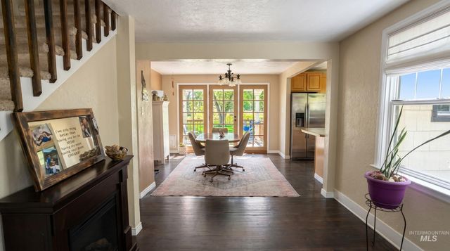 1034 Maurice St, Twin Falls, ID 83301