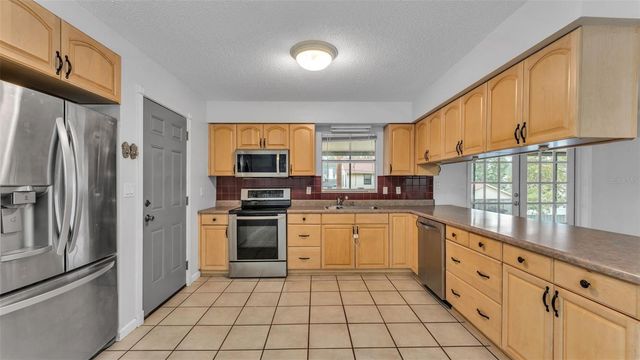 1945 SUZANNE LANE, Lakeland, FL 33813