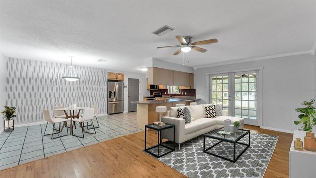 1945 SUZANNE LANE, Lakeland, FL 33813