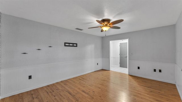 1945 SUZANNE LANE, Lakeland, FL 33813