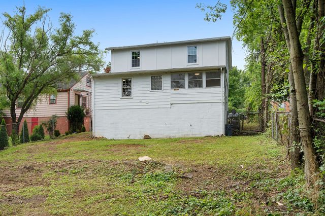 2828 Georgia Ave, Nashville, TN 37209