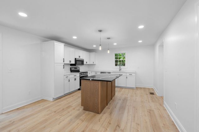 2828 Georgia Ave, Nashville, TN 37209