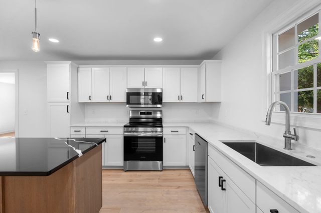 2828 Georgia Ave, Nashville, TN 37209