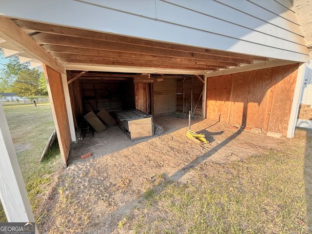 614 S Tillman Street, Glennville, GA 30427