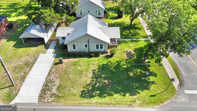 614 S Tillman Street, Glennville, GA 30427