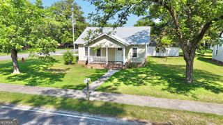 614 S Tillman Street, Glennville, GA 30427
